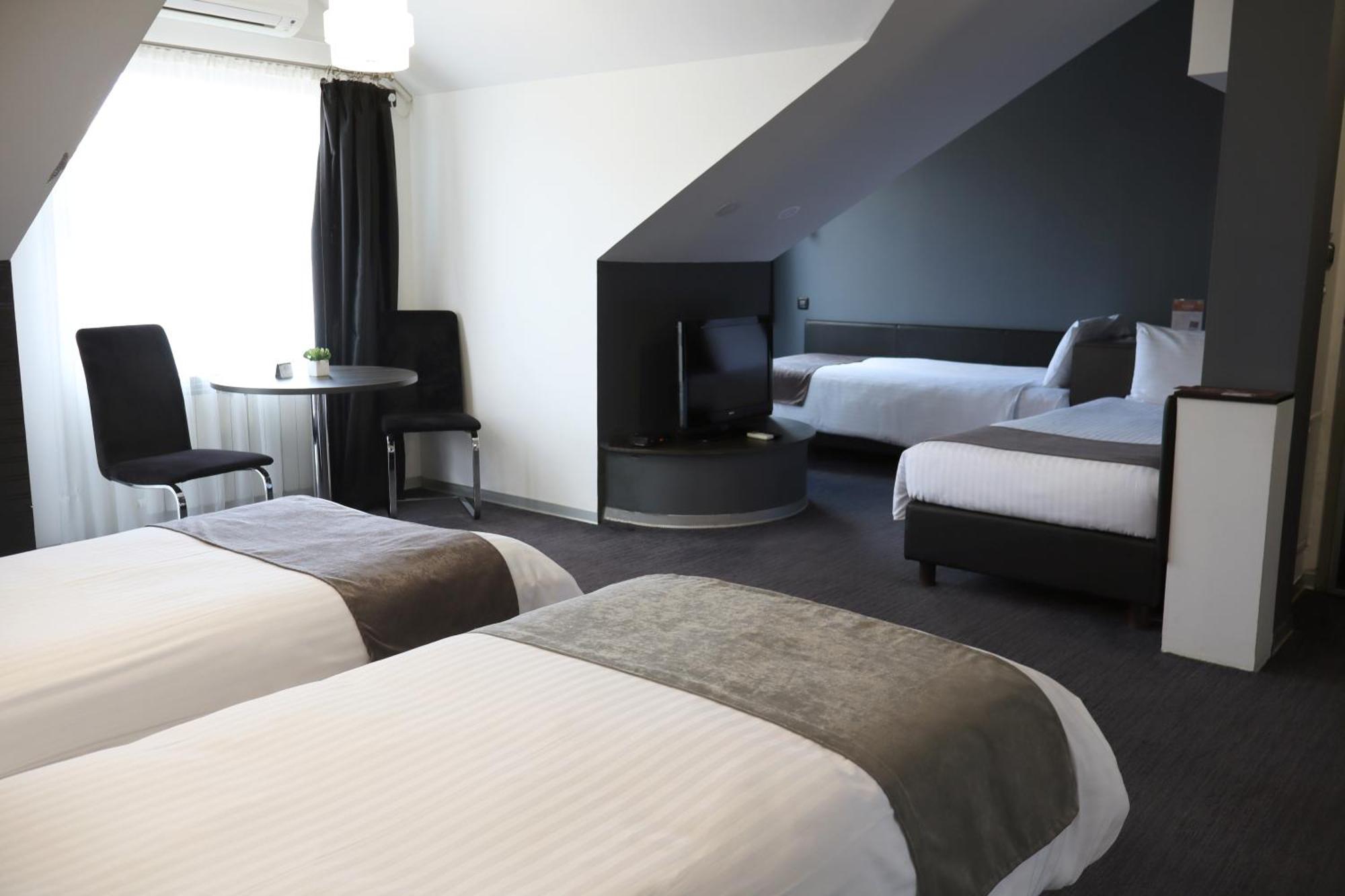 Sienna Apartments Скопие Екстериор снимка