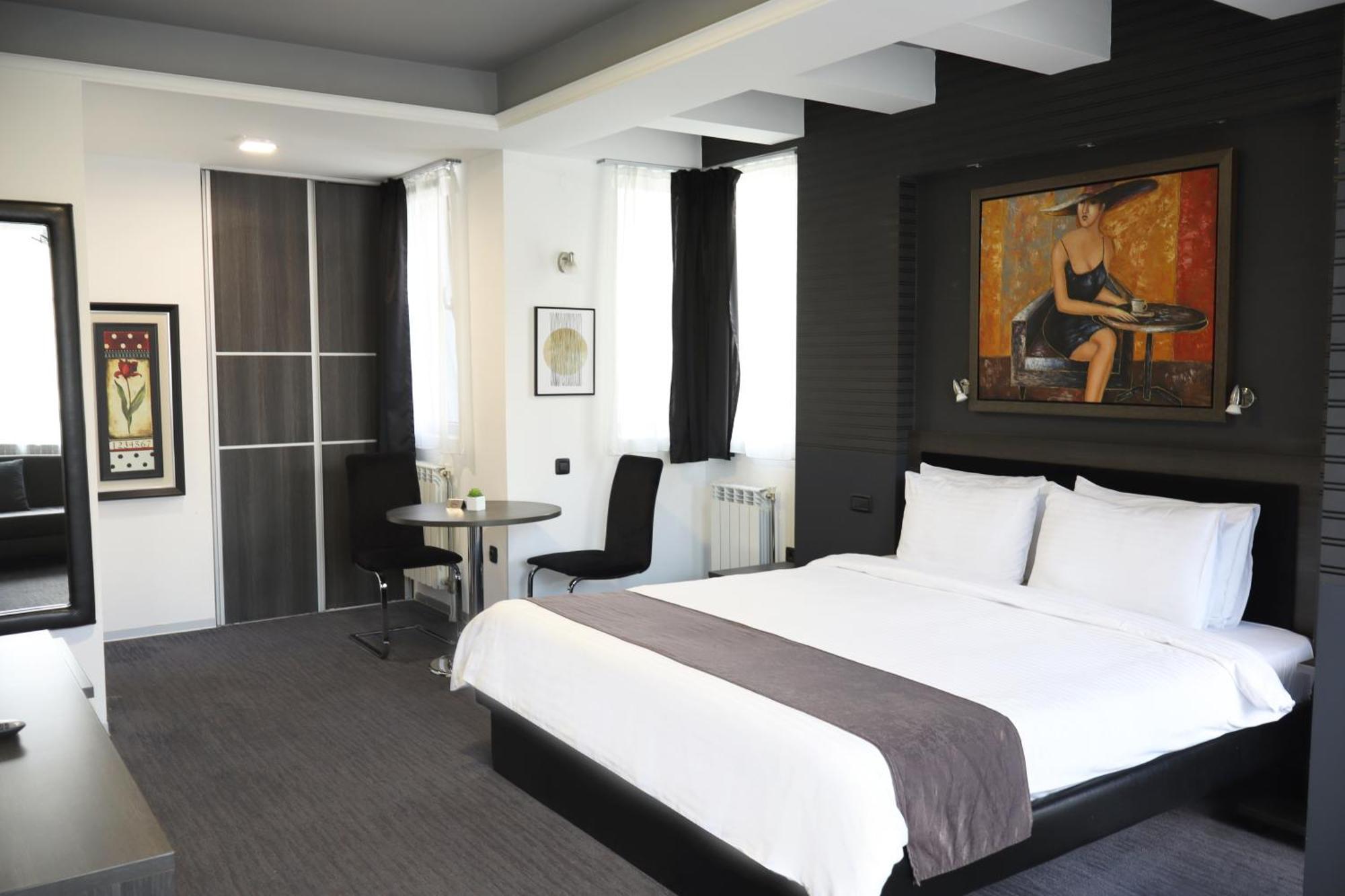 Sienna Apartments Скопие Екстериор снимка